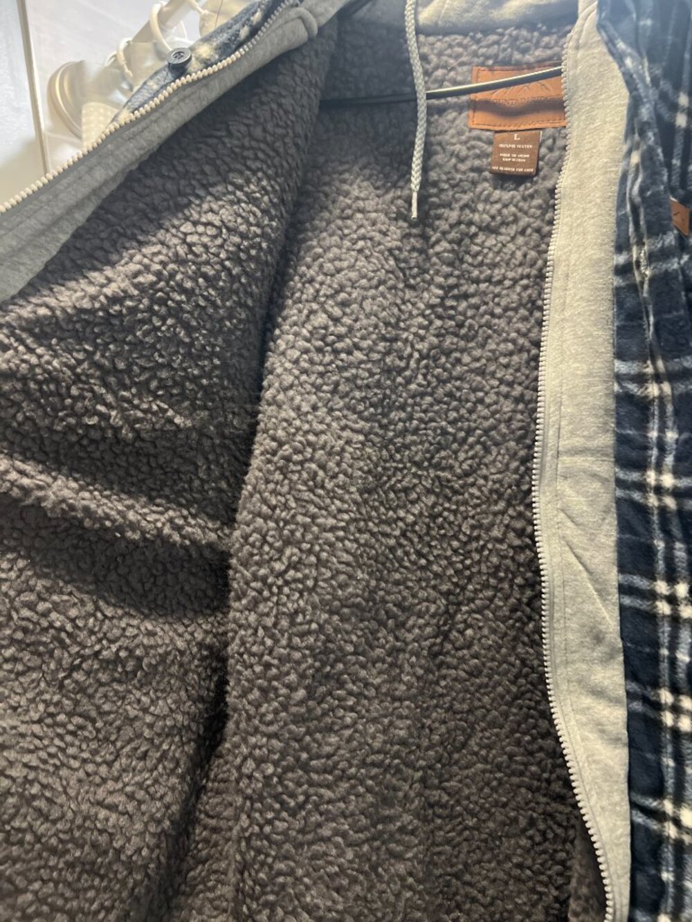 Mens Mountain Ridge Flannel Jacket - Picture 5 of 5